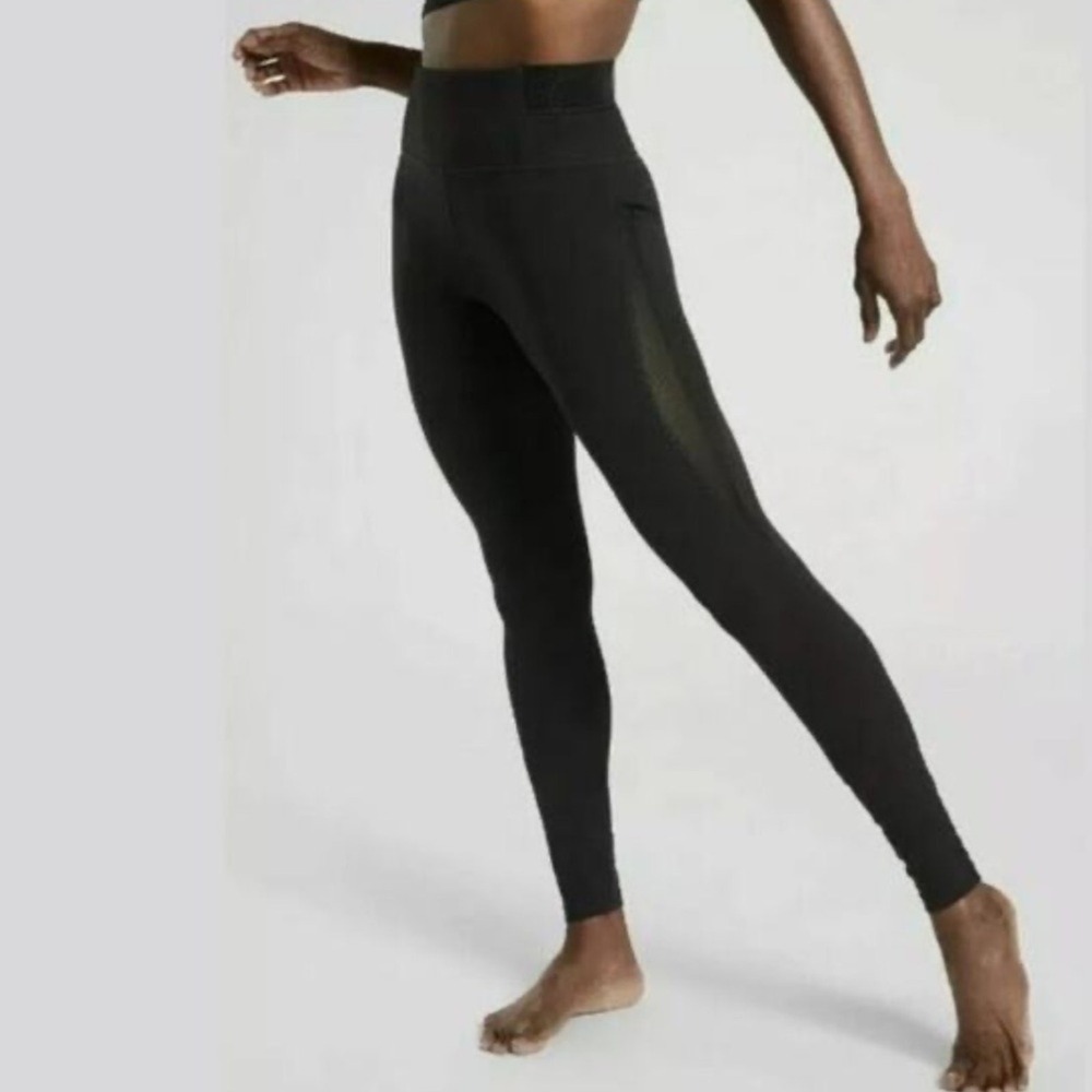 Athleta Black Aura Heel Tight Leggings